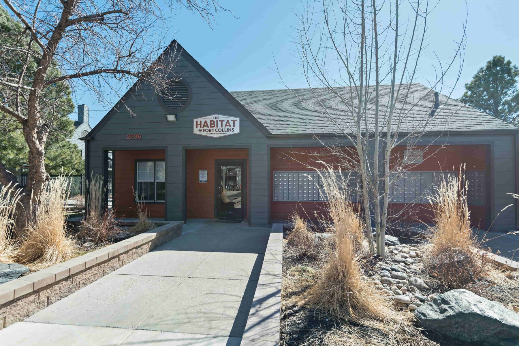 exterior view of the leasing office mailboxes